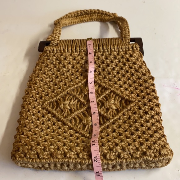 Vtg 70s handmade Boho Raffia bag.Beautiful unique bag.There is damage on strap. - Picture 9 of 10